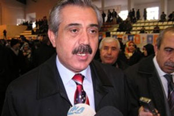 AK Parti'de istifa