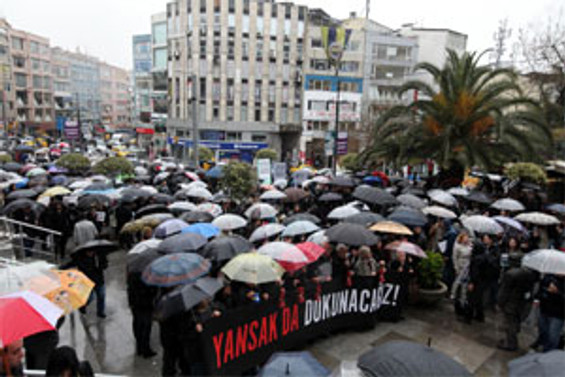 Gazeteciler, Şık ve Şener'e Kadıköy’den destek verdi