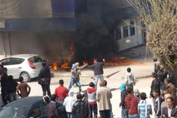 Van'daki protesto eylemine 19 tutuklama