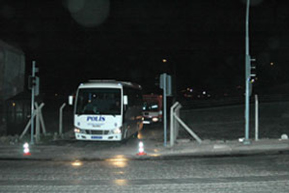 Sivil itaatsizliğin İzmir çadırına baskın