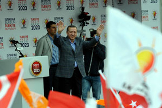 Erdoğan Muş'ta BDP'ye yüklendi