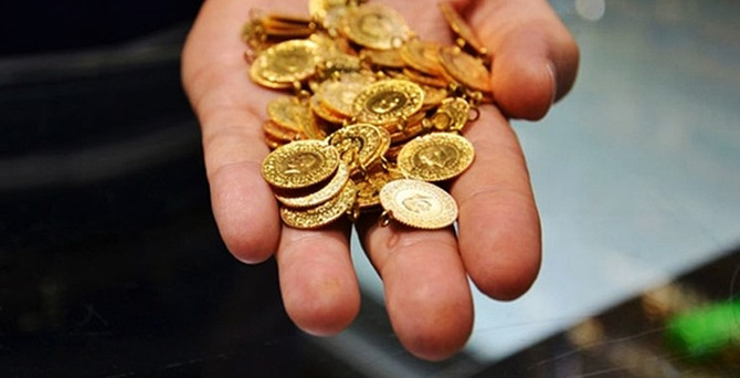 Çeyrek altın 1 lira ucuzladı