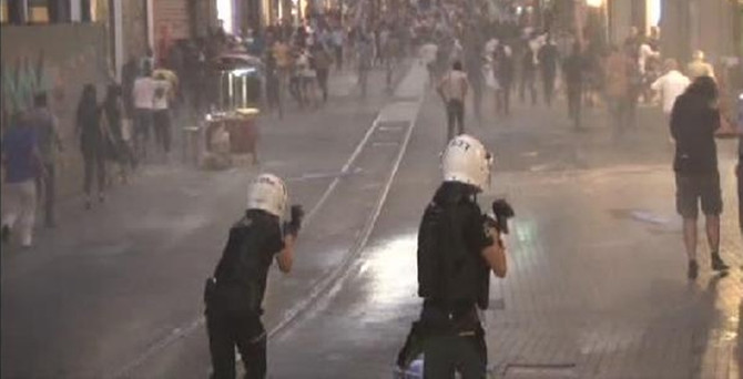 Taksim'de polis müdahalesi