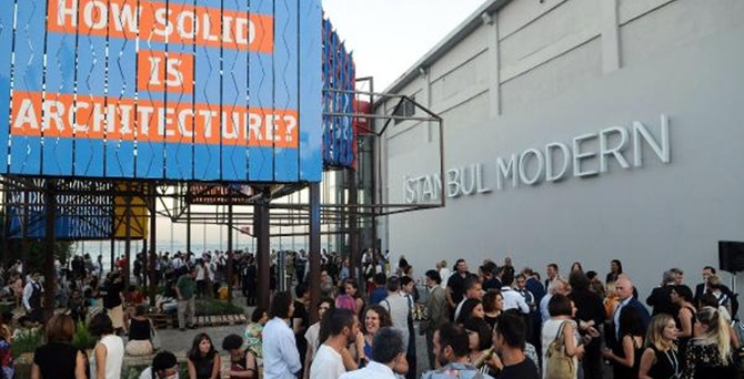 İstanbul'da bienal heyecanı