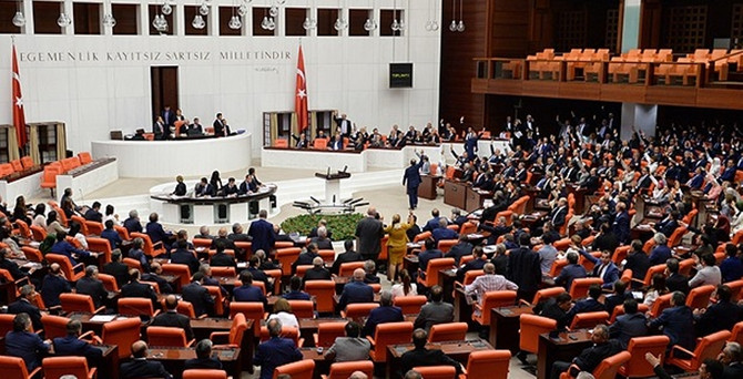 Irak ve Suriye tezkeresi kabul edildi