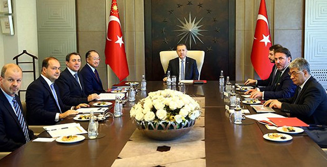 Huber Köşkü'nde ekonomi zirvesi