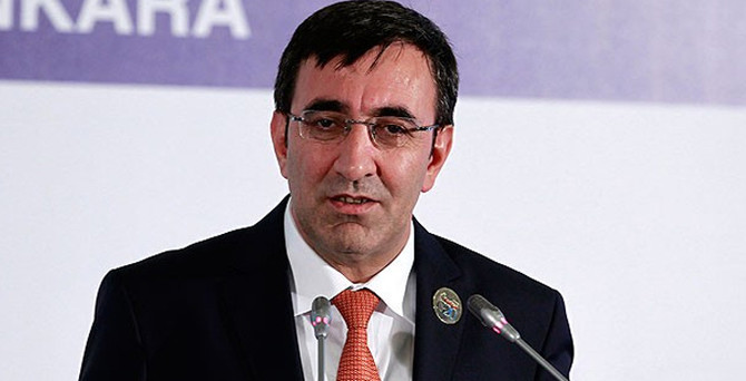'Volatil piyasalar bizi zora sokuyor'