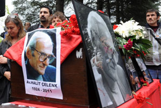 Deniz'lerin avukatı son yolculuğuna uğurlandı