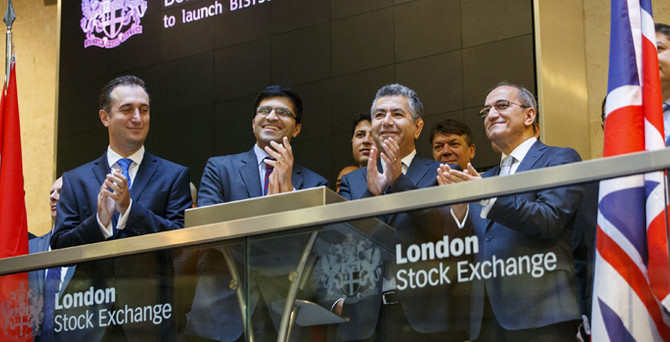 Londra’da ilk gong çaldı