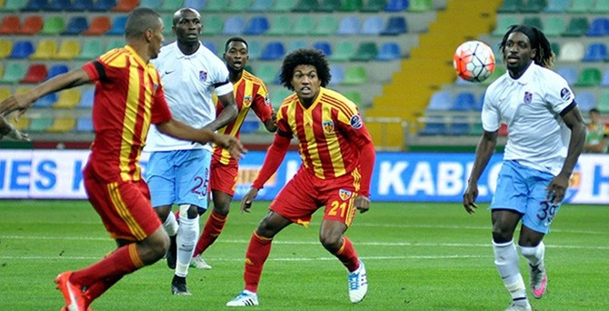Trabzonspor Cardozo ile güldü