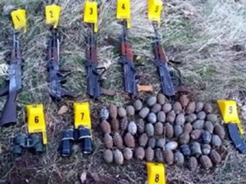 Çukurca'da silah ve mühimmat ele geçirildi