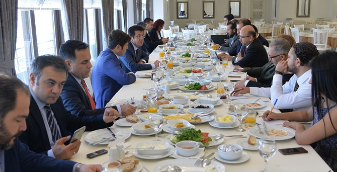 'İthalatı 40 milyar dolar düşürebiliriz'