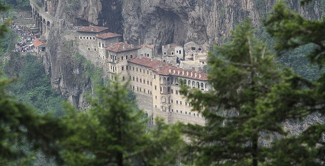 Sümela Manastırı bir yıl ziyarete kapatılacak
