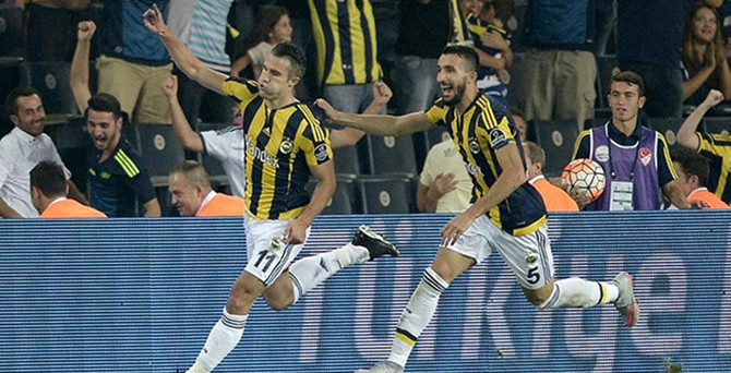 Süper Lig'de zirvenin rengi değişmedi