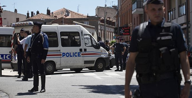 ETA liderleri Fransa'da yakalandı