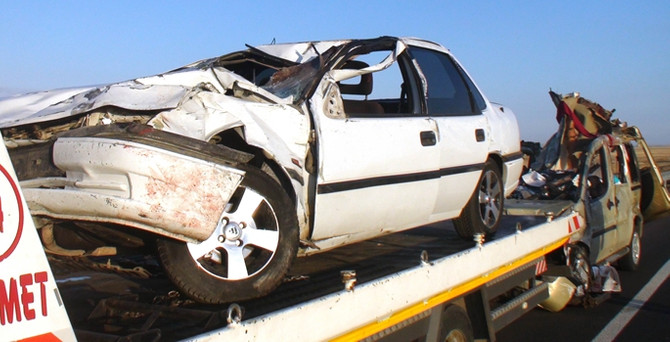 Niğde'de trafik kazası: 13 ölü