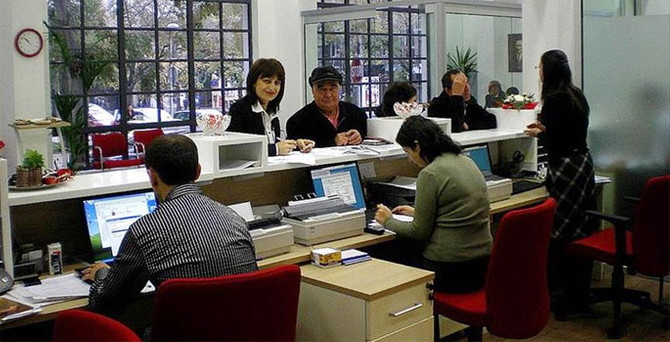 Bankalarda kadınlar çalışıyor erkekler yönetiyor
