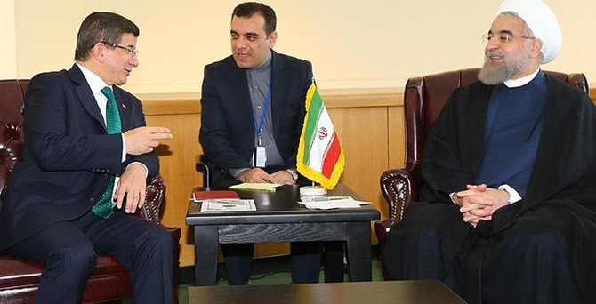 Davutoğlu, Ruhani ile bir araya geldi