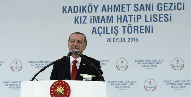 'Eser ve hizmetleri birilerine rağmen yaptık'