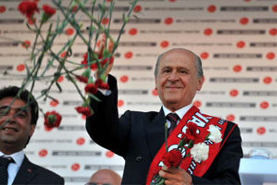 Ekonomide 'sat kurtulcu', milli meselede 'ver kurtulcu'