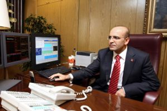 Şimşek, Tekstil zirvesindeki diyalog iddialarını yalanladı