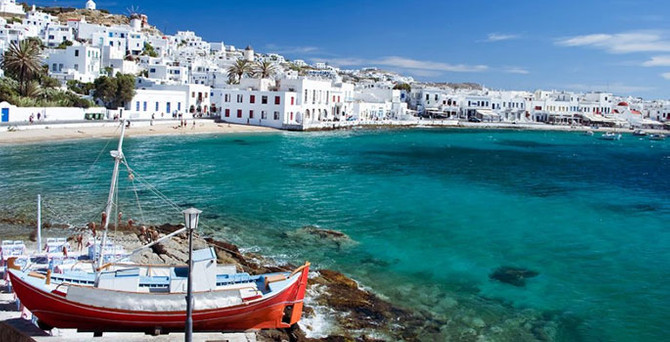 Mikonos ve Santorini yüzde 12 daha pahalı