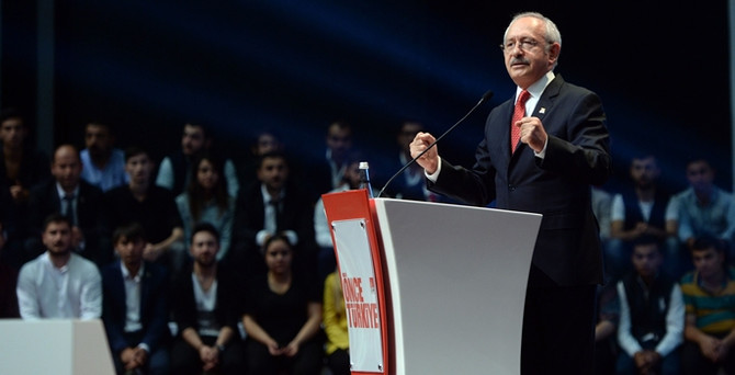 CHP seçim bildirgesinde gençleri ve ekonomiyi ön plana çıkardı