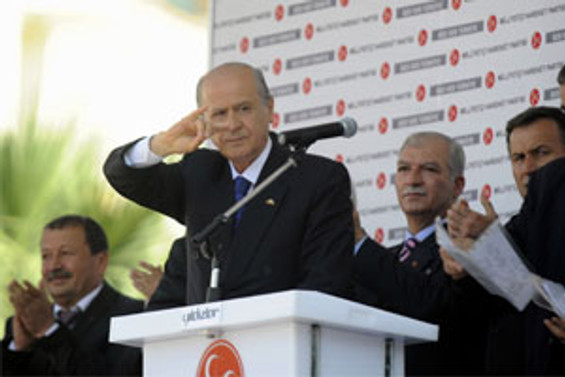 AKP isteseydi anayasayı değiştirebilirdi