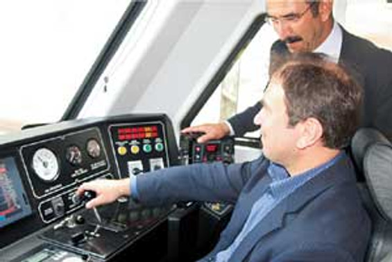Bulgaristan, TÜVASAŞ'tan elektrikli tren istiyor