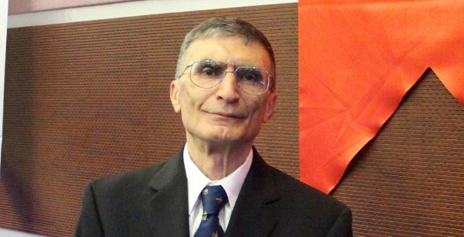 "Kendimi bildim bileli Galatasaraylıyım"