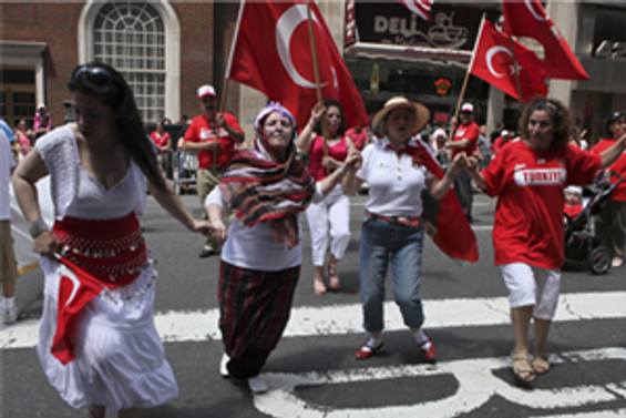 Türkler, New York'ta coştu