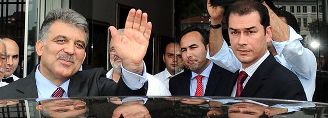 Cumhurbaşkanı Gül Tunus'a gitti