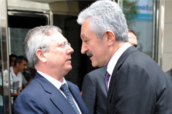 Aydınlar başkanlığa çok yakın