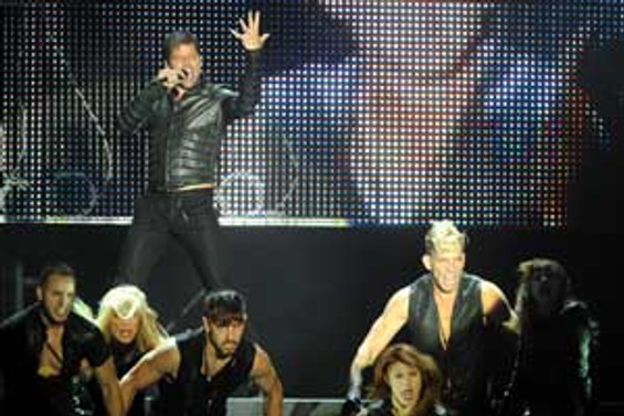 Bursa'dan Ricky Martin geçti