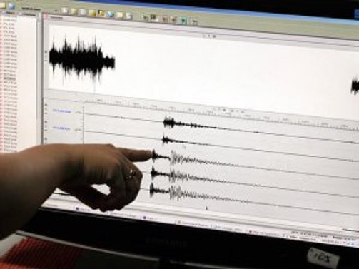 Çin'de 6,4 büyüklüğünde deprem