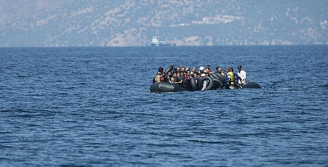 Çeşme'de 152 Suriyeli kurtarıldı