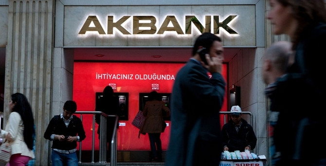 Akbank'tan 1.2 milyar dolarlık kredi sağladı