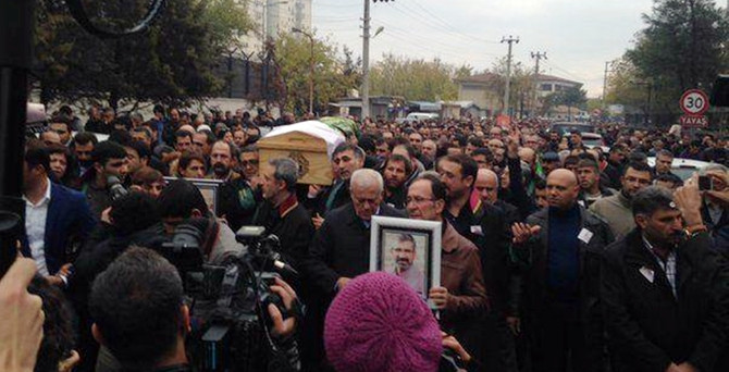 Tahir Elçi'ye veda