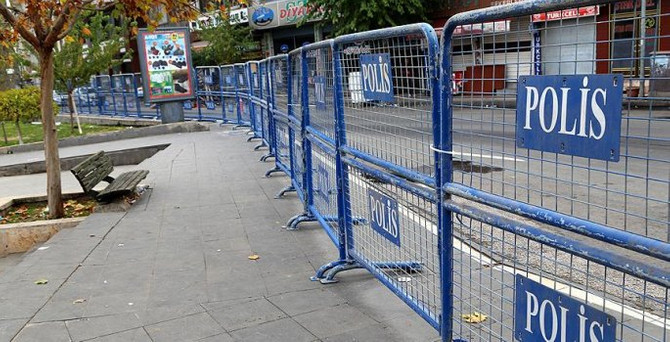 Sur'da terör saldırısı: 1 polis yaralandı