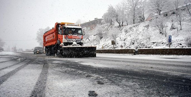TEM Ankara yönü ulaşıma kapandı