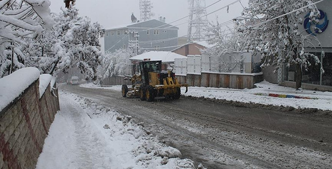 Ardahan eksi 21 dereceyi gördü