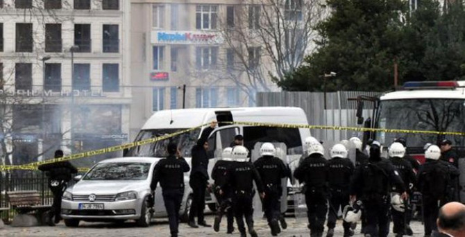 İstanbul Üniversitesi'nde gerginlik