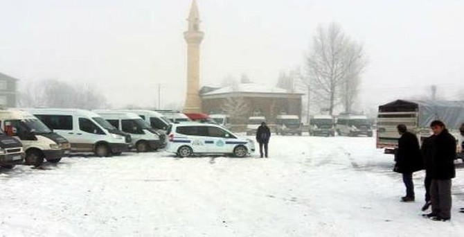 Göle'de termometreler eksi 31'i gördü