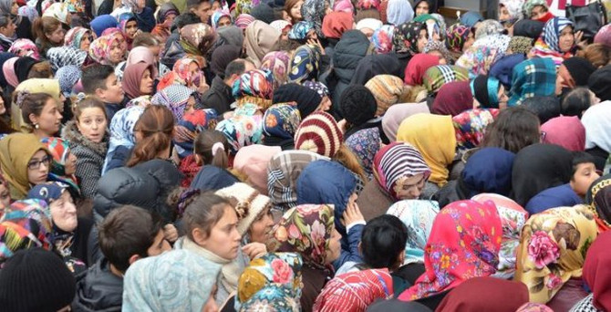 1 TL izdihamı
