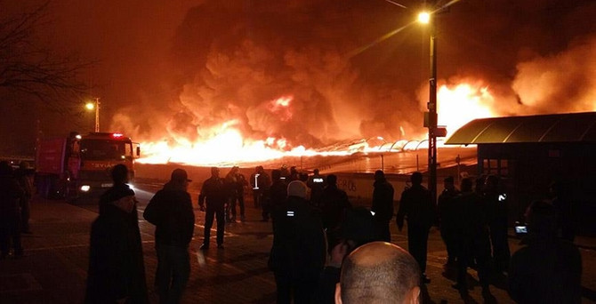Keçiören Osmanlı Halk Pazarı'nda yangın