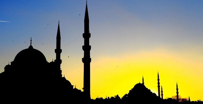 Bu gece Mevlid Kandili
