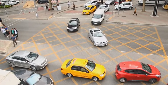 Kavşağı kilitleyene ceza !