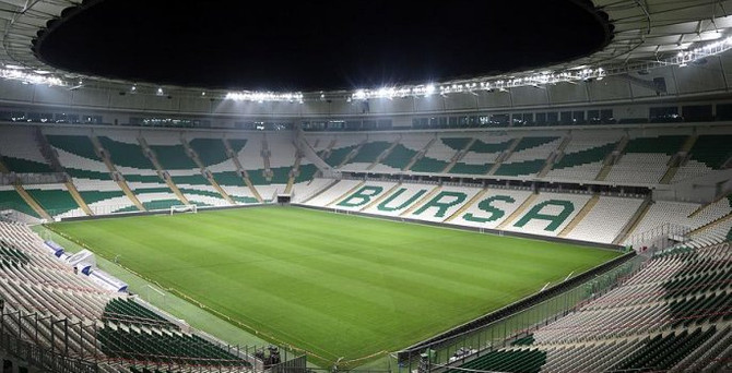 'Timsah Arena' ilk Trabzospor'u ağırlayacak