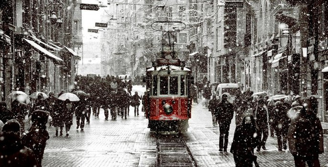 İstanbul yeni yılı kar yağışıyla karşılayacak
