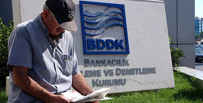 Bankacılık sektörünün kredi hacmi azaldı